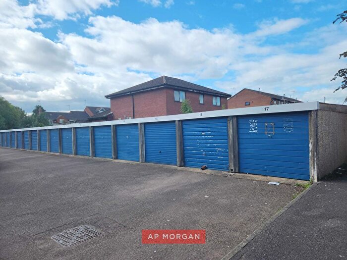 Property For Sale In Trevelyan Crescent, Stratford-Upon-Avon, Warwickshire, CV37