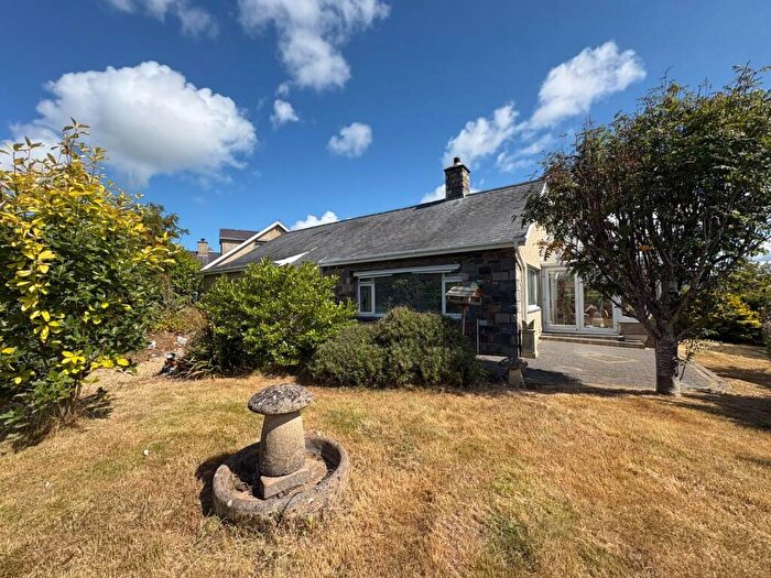 4 Bedroom Detached Bungalow For Sale In Penaber Estate, Criccieth, LL52