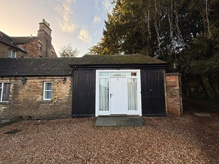 1 Bedroom Flat To Rent In Minster Precincts, Peterborough, PE1