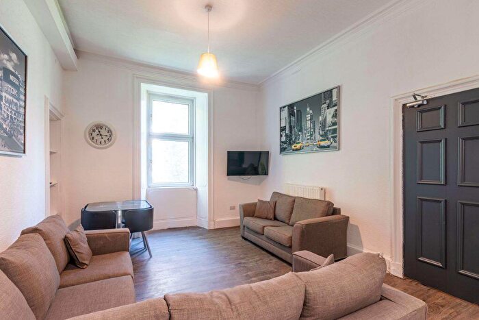 5 Bedroom Flat To Rent In P – Great Junction Street, Edinburgh, EH6