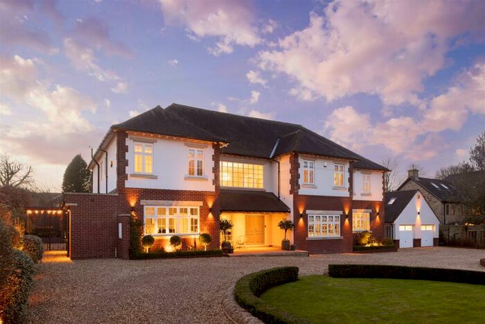 6 Bedroom Detached House To Rent In Sandmoor Drive, Alwoodley, LS17
