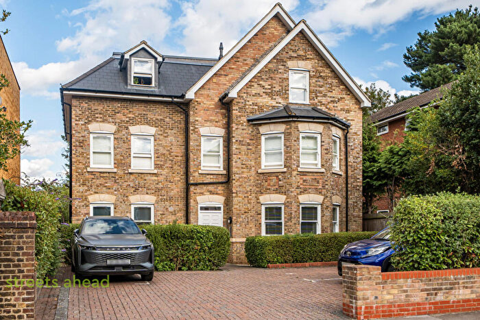 2 Bedroom Apartment For Sale In Outram Road, Croydon, CR0