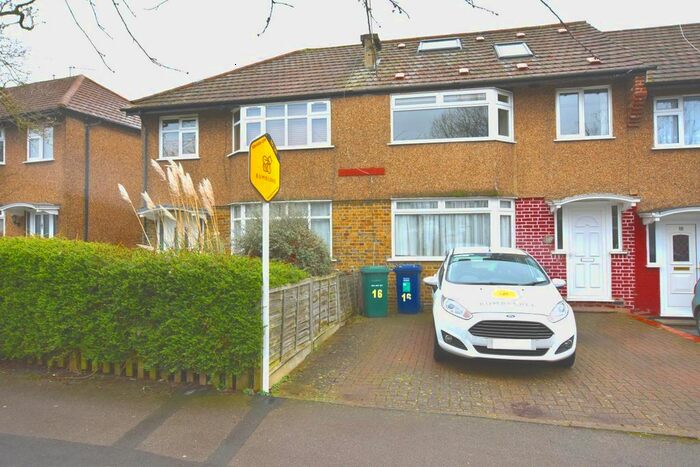 4 Bedroom Terraced House To Rent In Barnet Lane, Barnet EN5