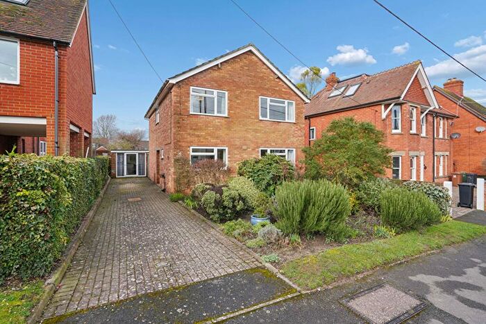 4 Bedroom Detached House For Sale In Larkhill, Wantage, OX12