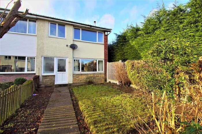 3 Bedroom End Of Terrace House To Rent In Nettleton Court, LS15