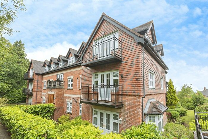 2 Bedroom Flat For Sale In Forest Road, Tunbridge Wells, Kent, TN2