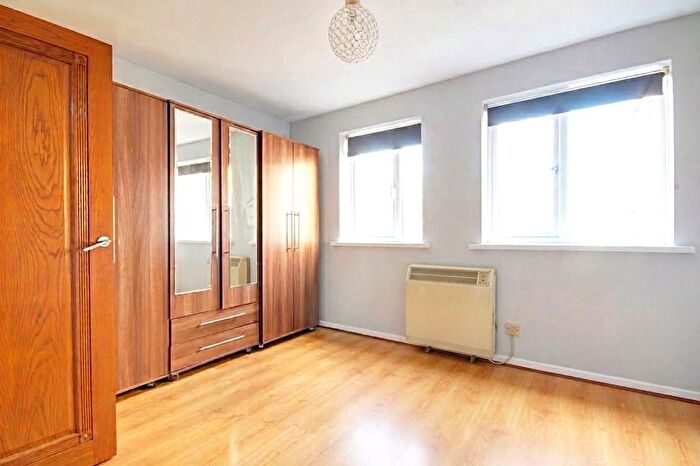 1 Bedroom Flat To Rent In Milestone Close, London, N9