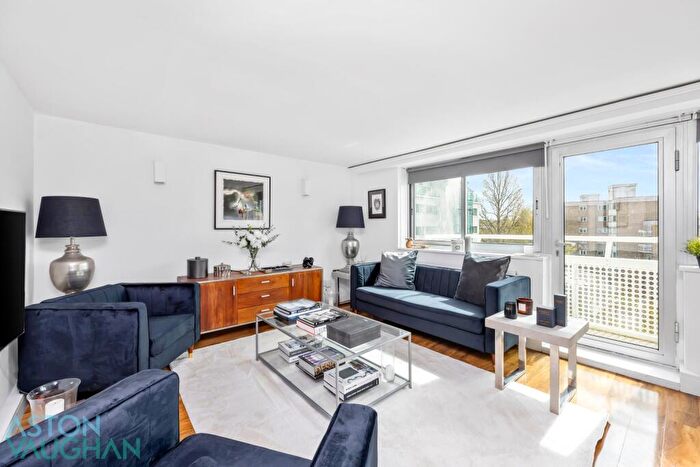 3 Bedroom Apartment To Rent In The Park Apartments, Brighton, BN1