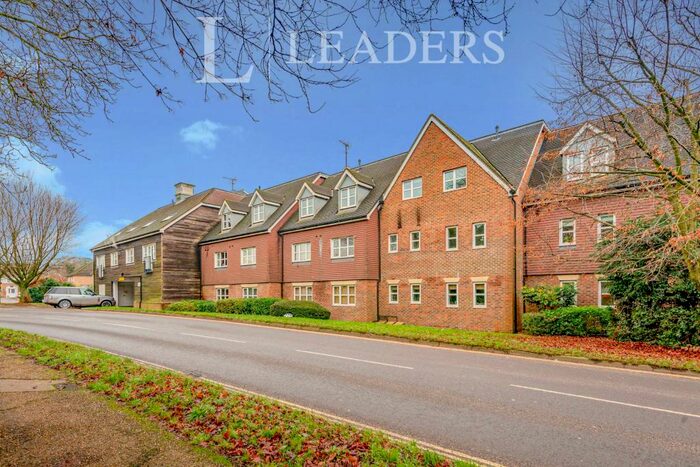 1 Bedroom Apartment To Rent In Brookhill Road, Copthorne, RH10