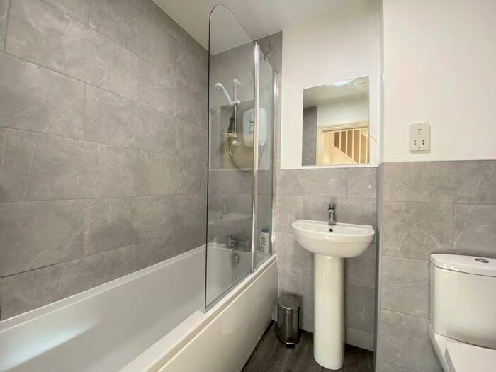 4 Bedroom Terraced House To Rent In Close To The Quayside, EX2