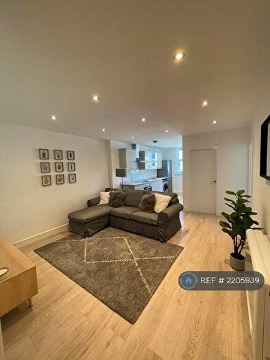 2 Bedroom Flat To Rent In Manchester Rd, Burnley, BB11