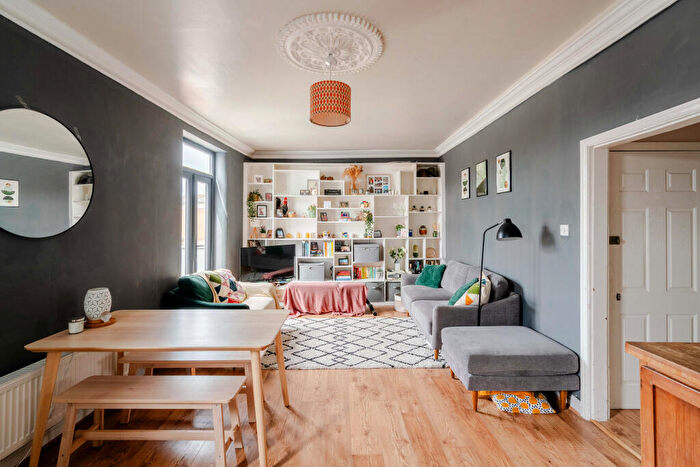 2 Bedroom Duplex For Sale In , Hotwell Road, Hotwells, Bristol, Bristol, BS8