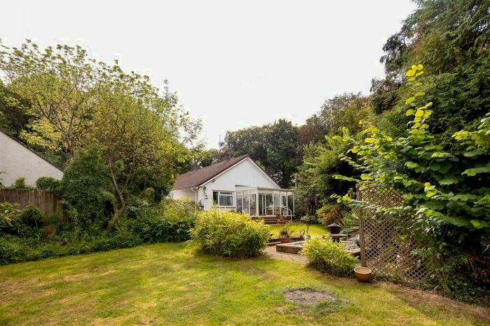 2 Bedroom Detached Bungalow For Sale In Home Farm Road, Abbots Leigh, Bristol, BS8