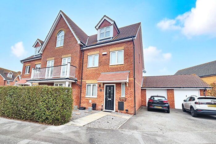 4 Bedroom Town House For Sale In Proctor Drive, Lee-On-The-Solent, PO13