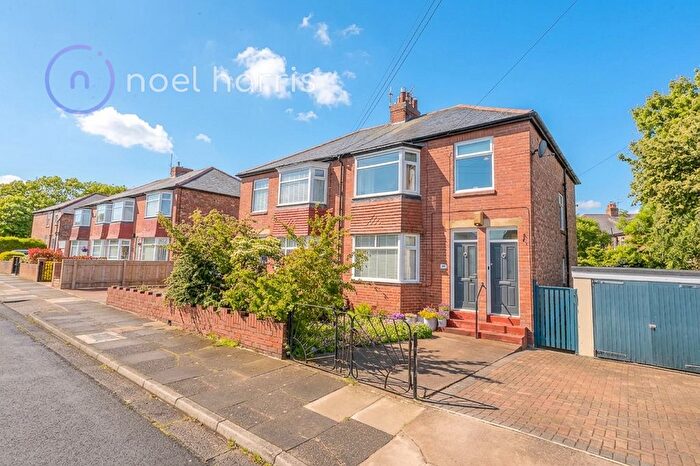 3 Bedroom Flat For Sale In Allerton Gardens, Heaton, NE6