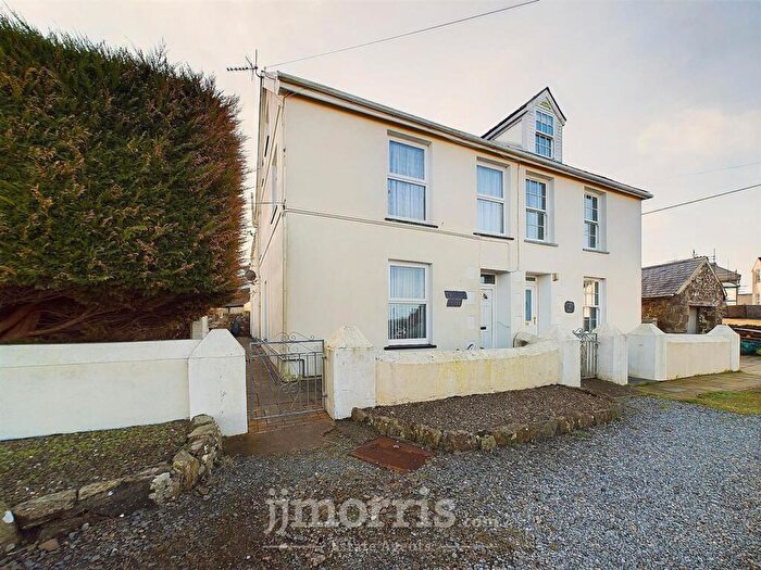 4 Bedroom Semi Detached House For Sale In Pen Wallis, Fishguard, SA65