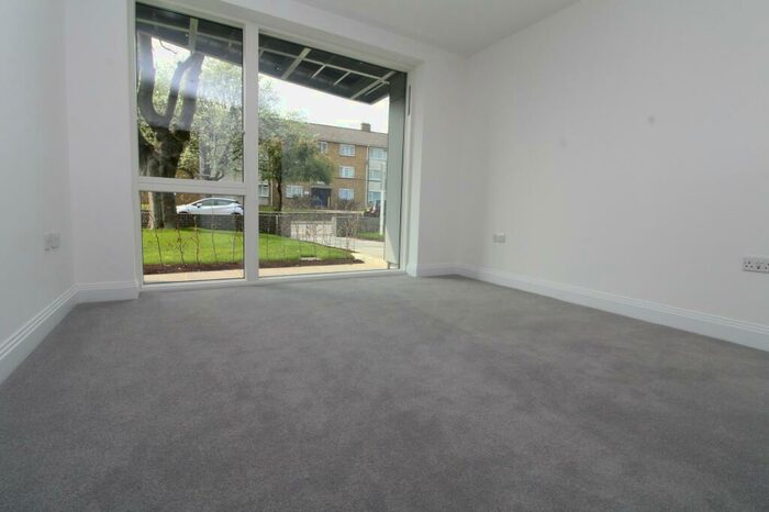 2 Bedroom Apartment To Rent In Dacres Road, Forest Hill, SE23