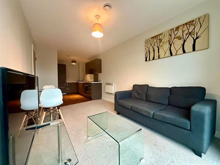 1 Bedroom Apartment To Rent In Worrall Street, Salford, M5