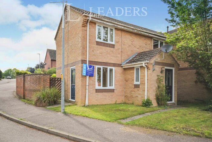 3 Bedroom Semi-Detached House To Rent In Ullswater Drive, Hethersett, Norwich, NR9