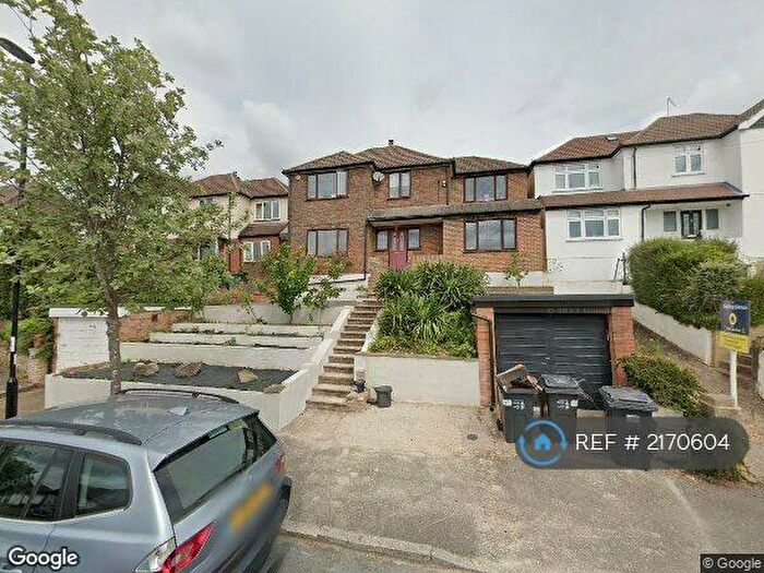 5 Bedroom Detached House To Rent In Hyde Road, Riddlesdown, CR2