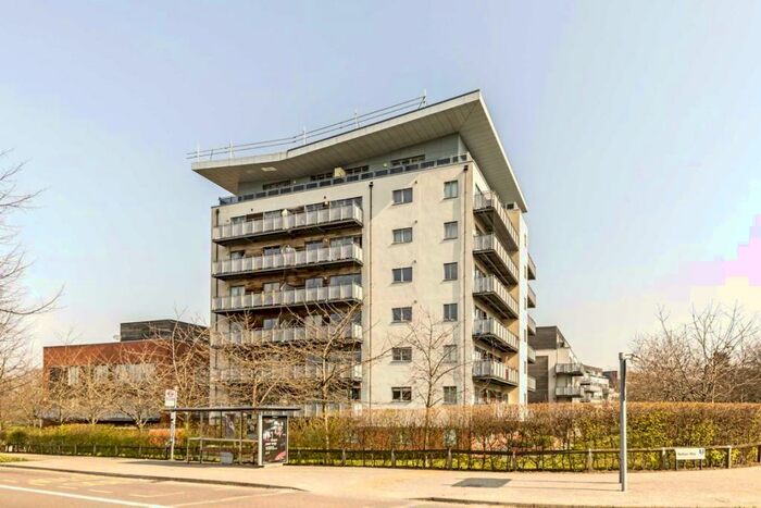 2 Bedroom Flat To Rent In Agate Close, Willesden, NW10