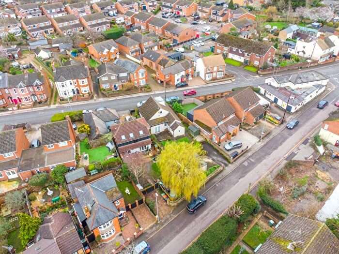 3 Bedroom Bungalow For Sale In Heath Road, Leighton Buzzard, LU7