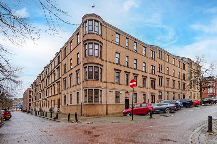 3 Bedroom Apartment For Sale In Elie Street, Dowanhill, Glasgow, G11