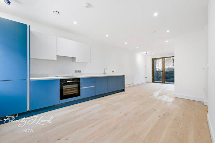 2 Bedroom Flat To Rent In Trego Road, London, E9