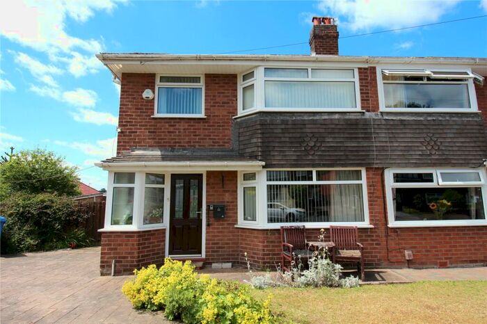 3 Bedroom Semi-Detached House To Rent In Berkeley Drive, Rochdale, Greater Manchester, OL16