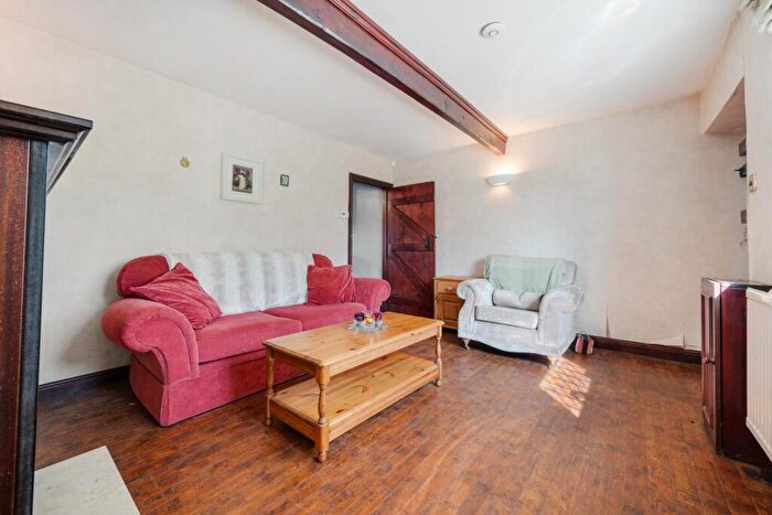 2 Bedroom Cottage For Sale In Tong Fields, Egerton, Bolton, BL7