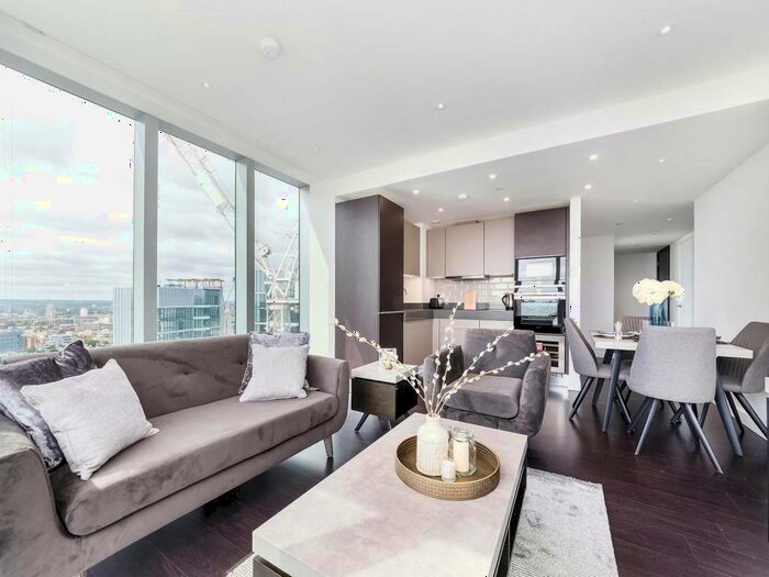 2 Bedroom Flat To Rent In Green Close, London, NW11