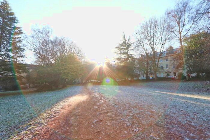 Studio To Rent In Berkeley Square, Bristol, BS8 - Photo 3