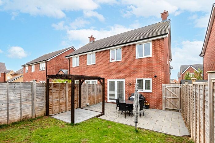 3 Bedroom Semi-detached House For Sale In Bellenger Way, Brize Norton, Carterton, Oxfordshire, OX18