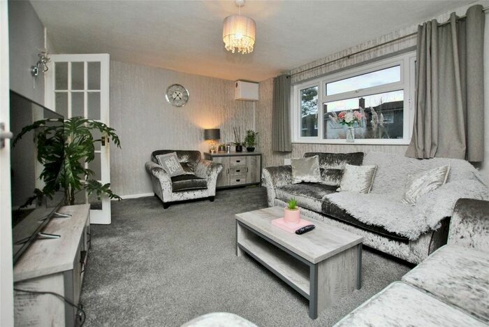 2 Bedroom Flat To Rent In Archers Way, Chelmsford, CM2