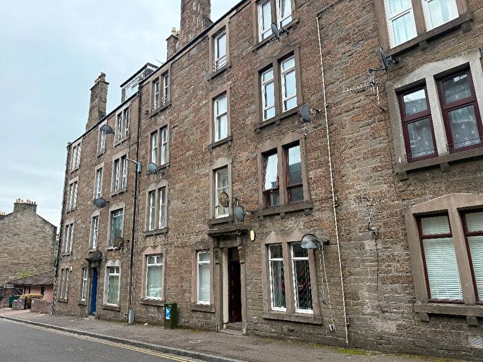 1 Bedroom Flat To Rent In Baldovan Terrace, Stobswell, Dundee, DD4