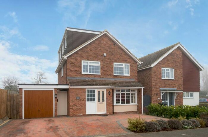 4 Bedroom Detached House For Sale In Reynes Drive, Oakley, MK43