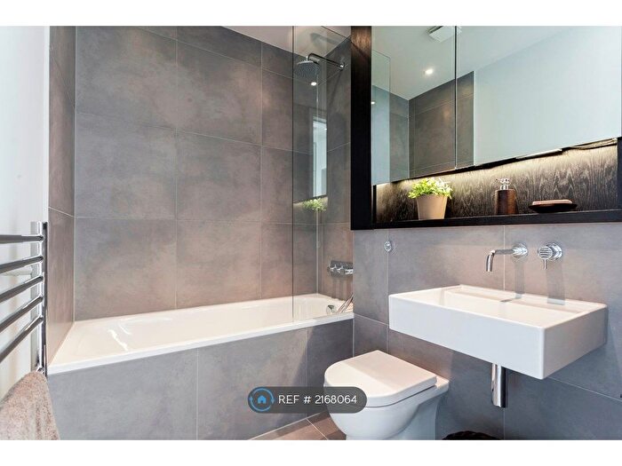 2 Bedroom Flat To Rent In Birkbeck Road, London, W3