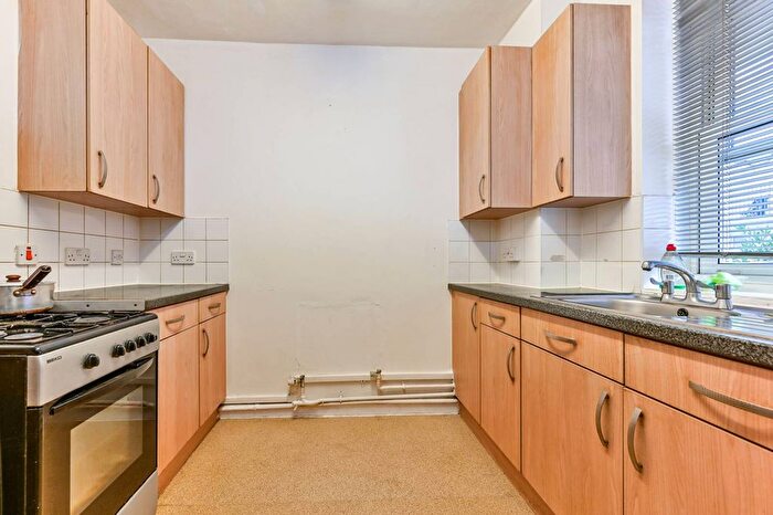 1 Bedroom Flat To Rent In Wolcott House, Somers Town, London, NW1