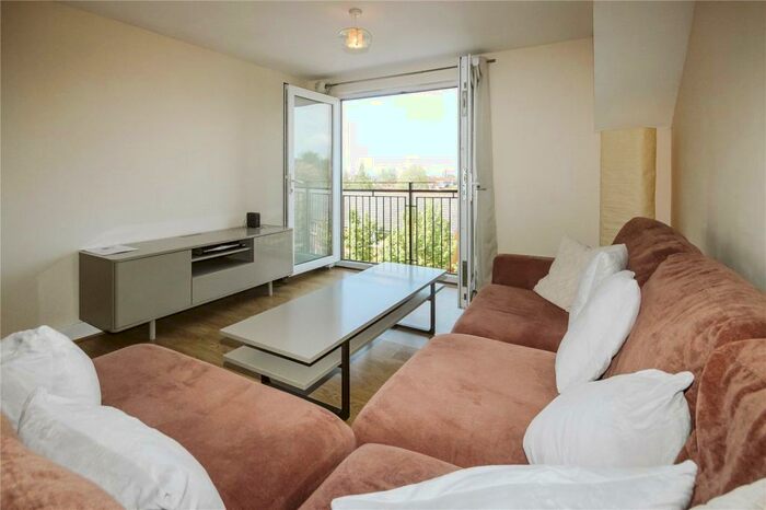 2 Bedroom Apartment To Rent In Hollybrook Park, Speedwell, Bristol, BS15