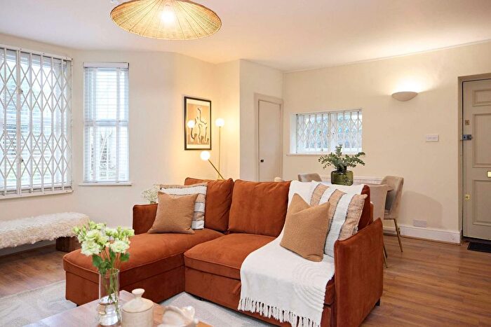 1 Bedroom Flat To Rent In London Borough Of Islington, N7