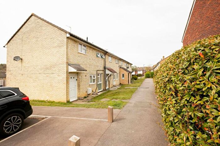 3 Bedroom Terraced House For Sale In Austen Paths, Stevenage, SG2
