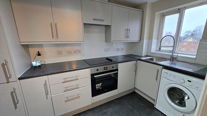 1 Bedroom Flat To Rent In London Road, Hounslow, TW3