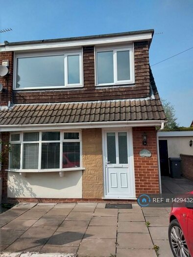 3 Bedroom Semi-Detached House To Rent In Manor Avenue, Burscough, L40