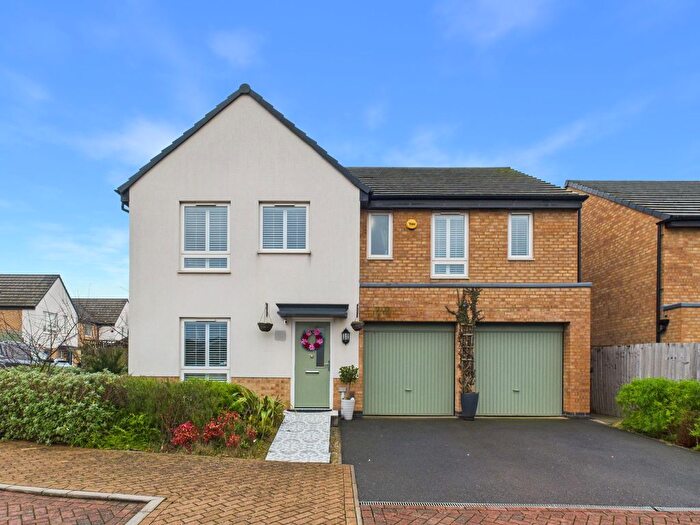 5 Bedroom Detached House For Sale In Vickers Close, Gedling, Nottingham, NG4