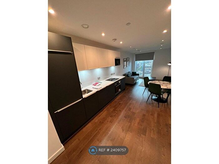 1 Bedroom Flat To Rent In Novella Apartments, Salford, M3