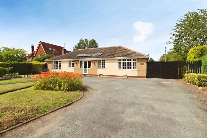 4 Bedroom Detached Bungalow For Sale In Willingham Road, Market Rasen, LN8