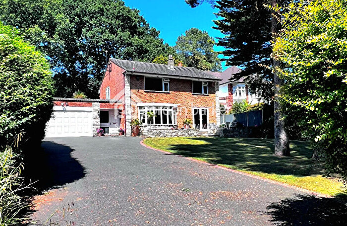 3 Bedroom Detached House For Sale In Queens Park Avenue, Bournemouth, Dorset, BH8
