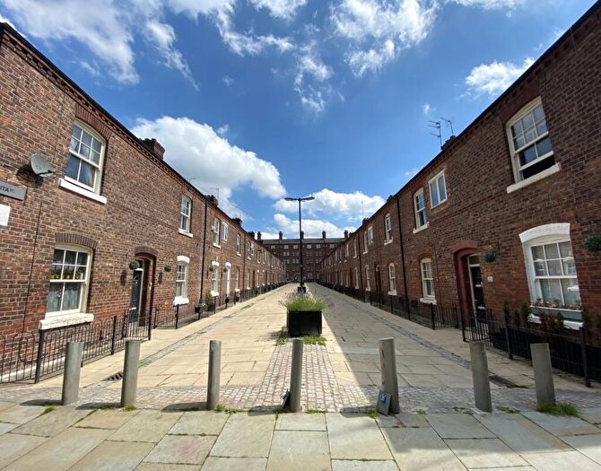 3 Bedroom Apartment To Rent In Anita Street, Ancoats, Manchester, M4