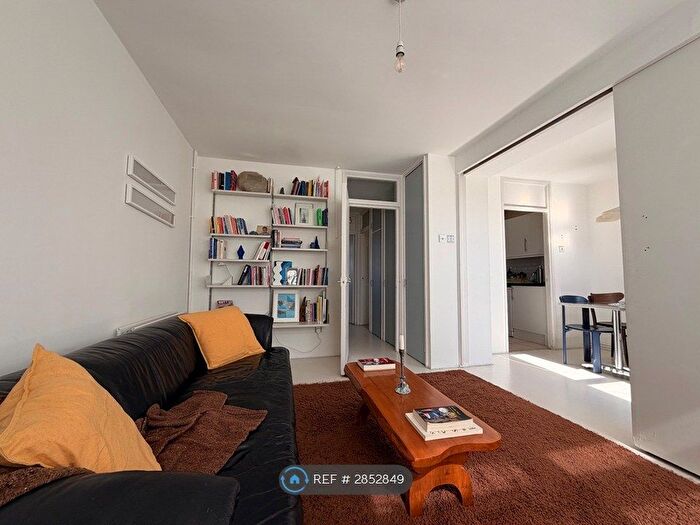 3 Bedroom Flat To Rent In George Vale House, London, E2