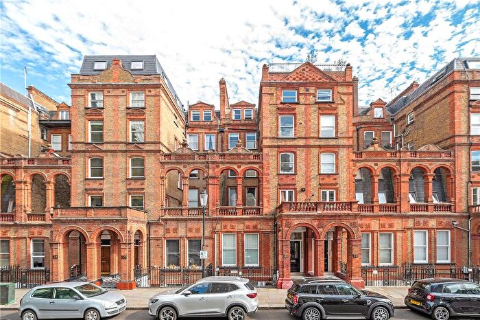 3 Bedroom Flat To Rent In Courtfield Road, London, SW7
